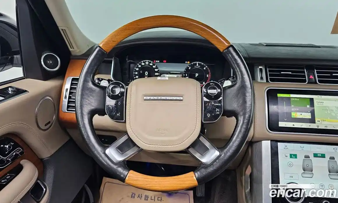 Land Rover Range-Rover 2018 4.4 гидро в Москве № 213818, фото 16