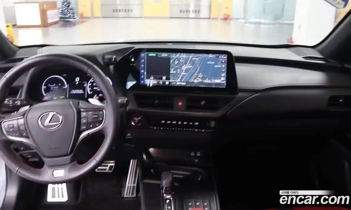 Lexus UX 2025 2.0 вариатор в Москве № 214725, фото 11