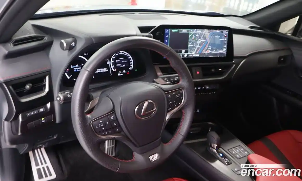 Lexus UX 2025 2.0 вариатор в Москве № 214725, фото 15