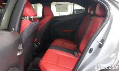 Lexus UX 2025 2.0 вариатор в Москве № 214725, миниатюра 10
