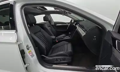 Volkswagen Passat 2021 2.0 гидро в Москве № 214884, миниатюра 11