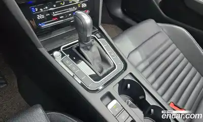 Volkswagen Passat 2021 2.0 гидро в Москве № 214884, миниатюра 9