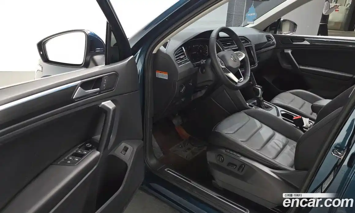 Volkswagen Tiguan 2024 2.0 гидро в Москве № 214905, фото 11