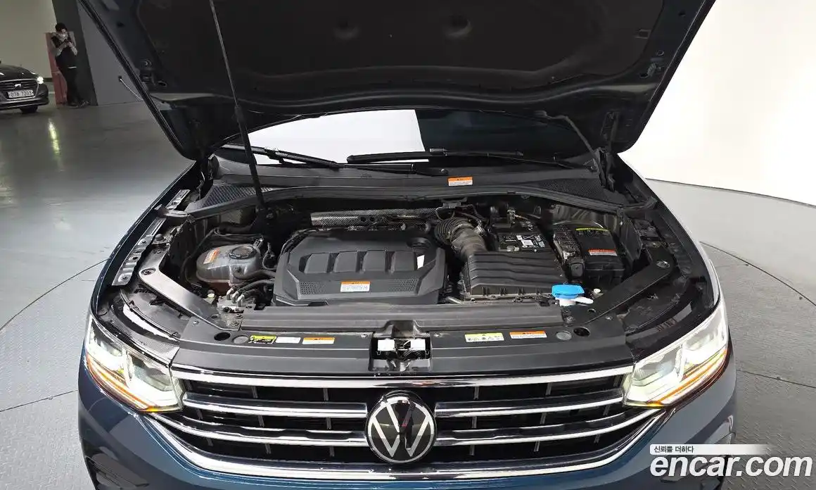 Volkswagen Tiguan 2024 2.0 гидро в Москве № 214905, фото 6