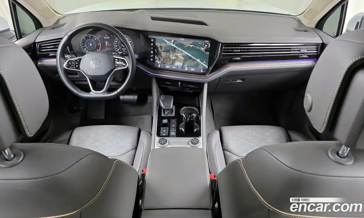 Volkswagen Touareg 2022 3.0 гидро в Москве № 215174, фото 7