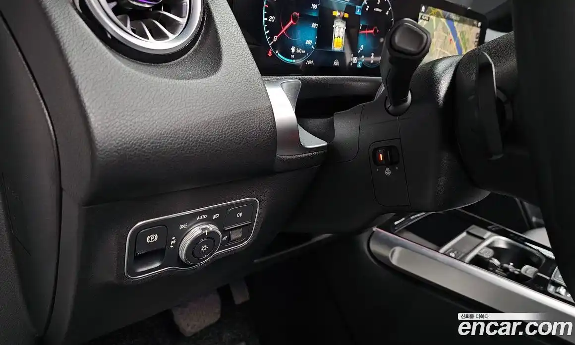 Mercedes-Benz GLB-Class 2022 1.9 гидро в Москве № 223418, фото 17