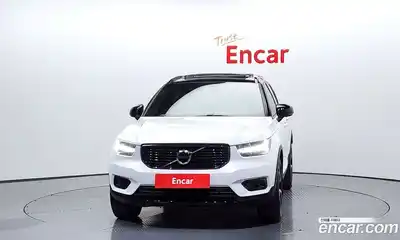 Volvo XC40 2021 2.0 гидро в Москве № 227891, миниатюра 3