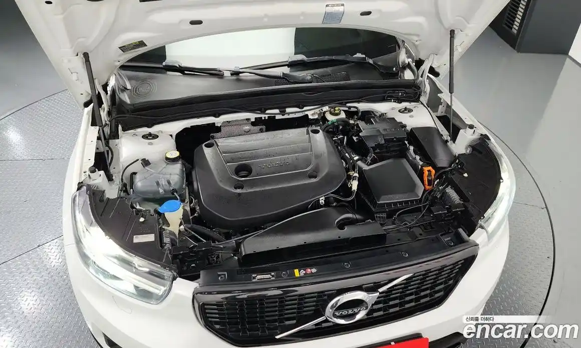 Volvo XC40 2021 2.0 гидро в Москве № 227891, фото 6