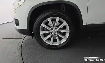 Volkswagen Tiguan 2016 2.0 гидро в Москве № 228569, миниатюра 5