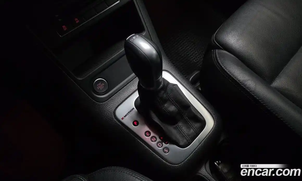 Volkswagen Tiguan 2016 2.0 гидро в Москве № 228569, фото 9