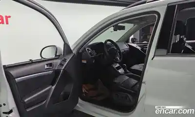 Volkswagen Tiguan 2016 2.0 гидро в Москве № 228569, миниатюра 10