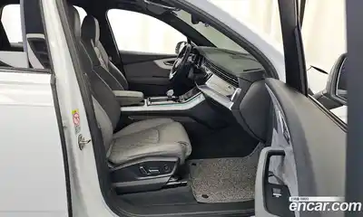 Audi Q7 2021 3.0 гидро в Москве № 230130, миниатюра 11