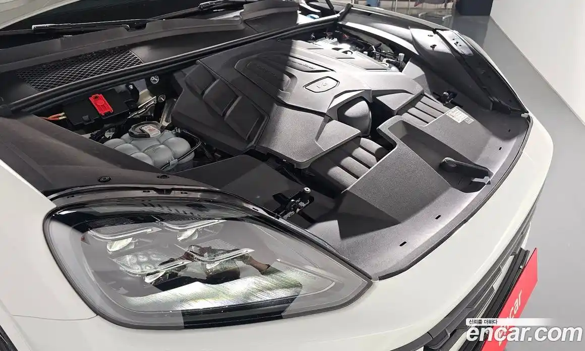 Porsche Cayenne 2024 3.0 гидро в Москве № 230943, фото 6