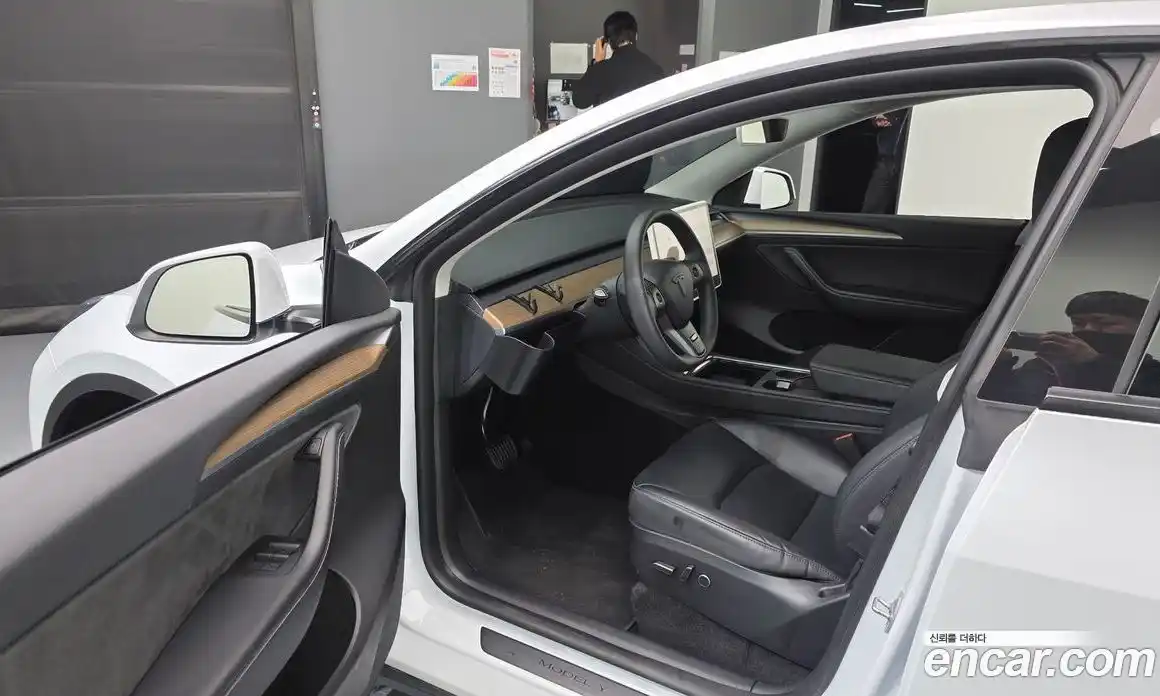 Tesla Model Y 2023 0.2 гидро в Москве № 231704, фото 10