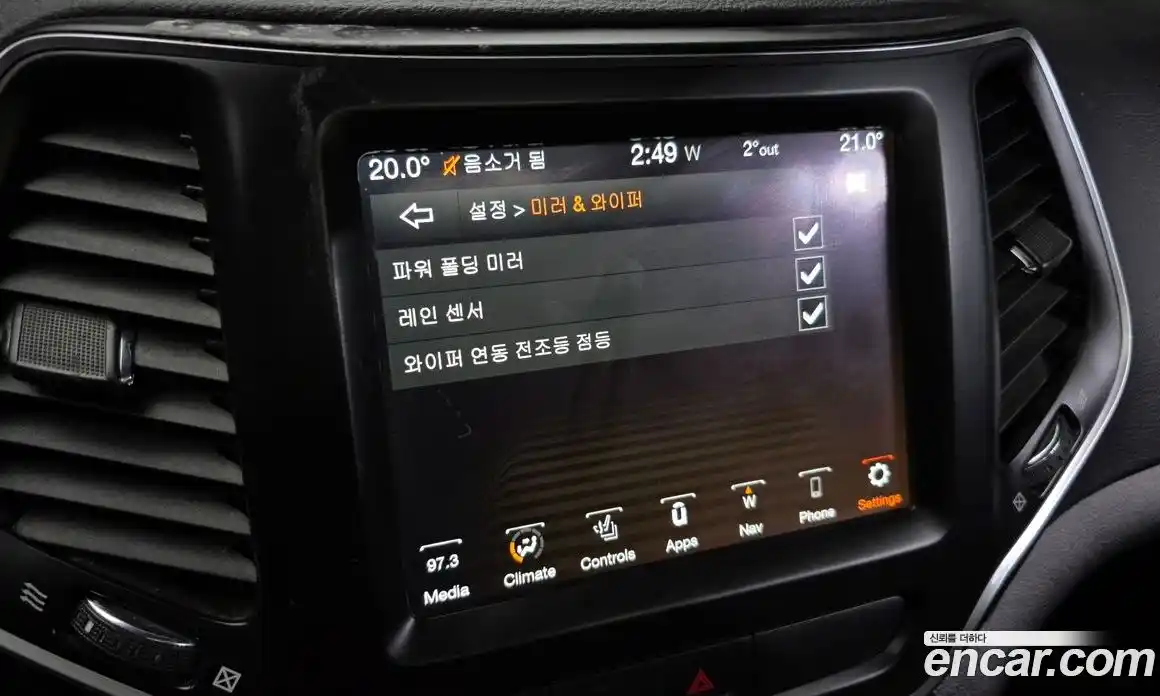 Jeep Cherokee 2019 2.4 гидро в Москве № 232736, фото 17