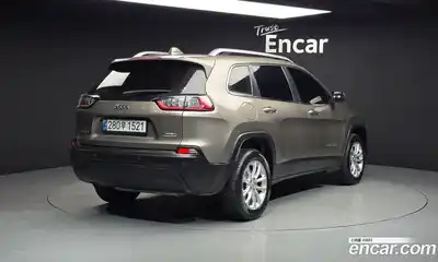 Jeep Cherokee 2019 2.4 гидро в Москве № 232736, миниатюра 2
