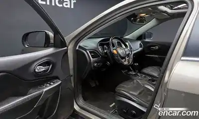 Jeep Cherokee 2019 2.4 гидро в Москве № 232736, миниатюра 10