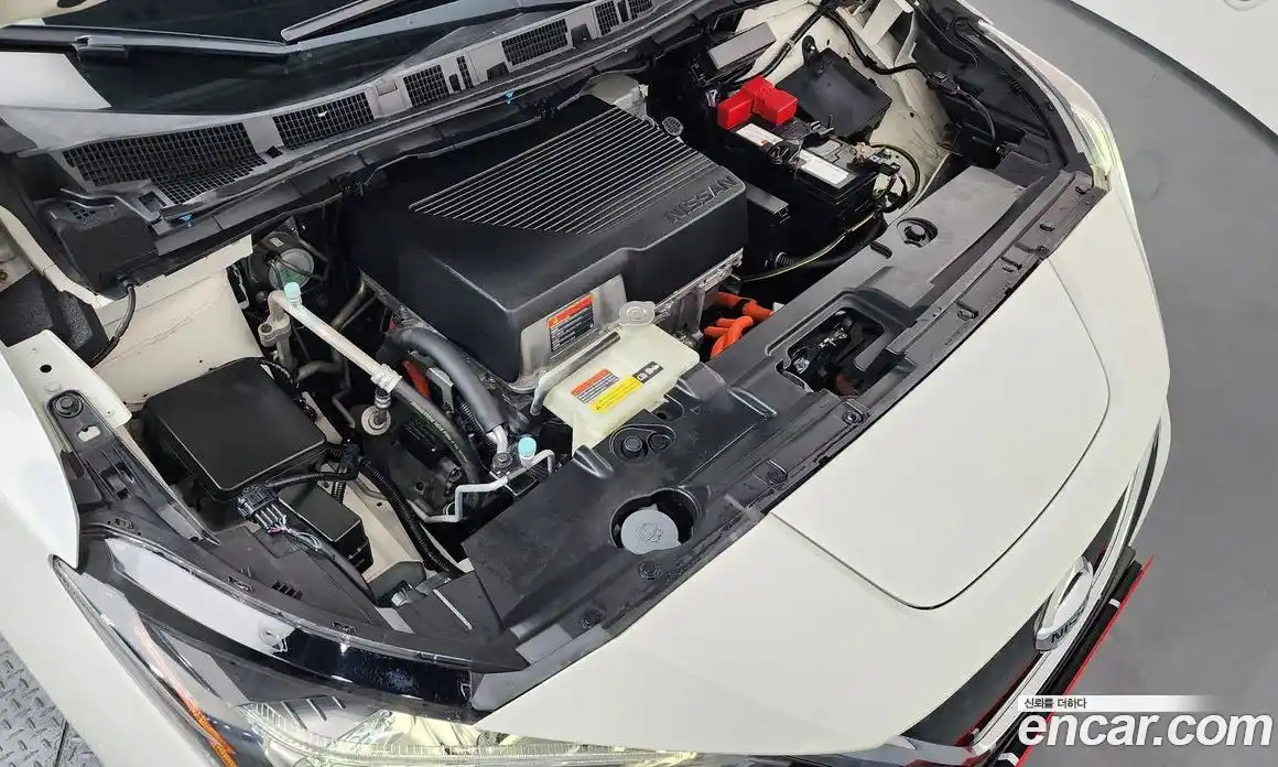 Nissan Leaf 2019 0.1 гидро в Москве № 240226, фото 6