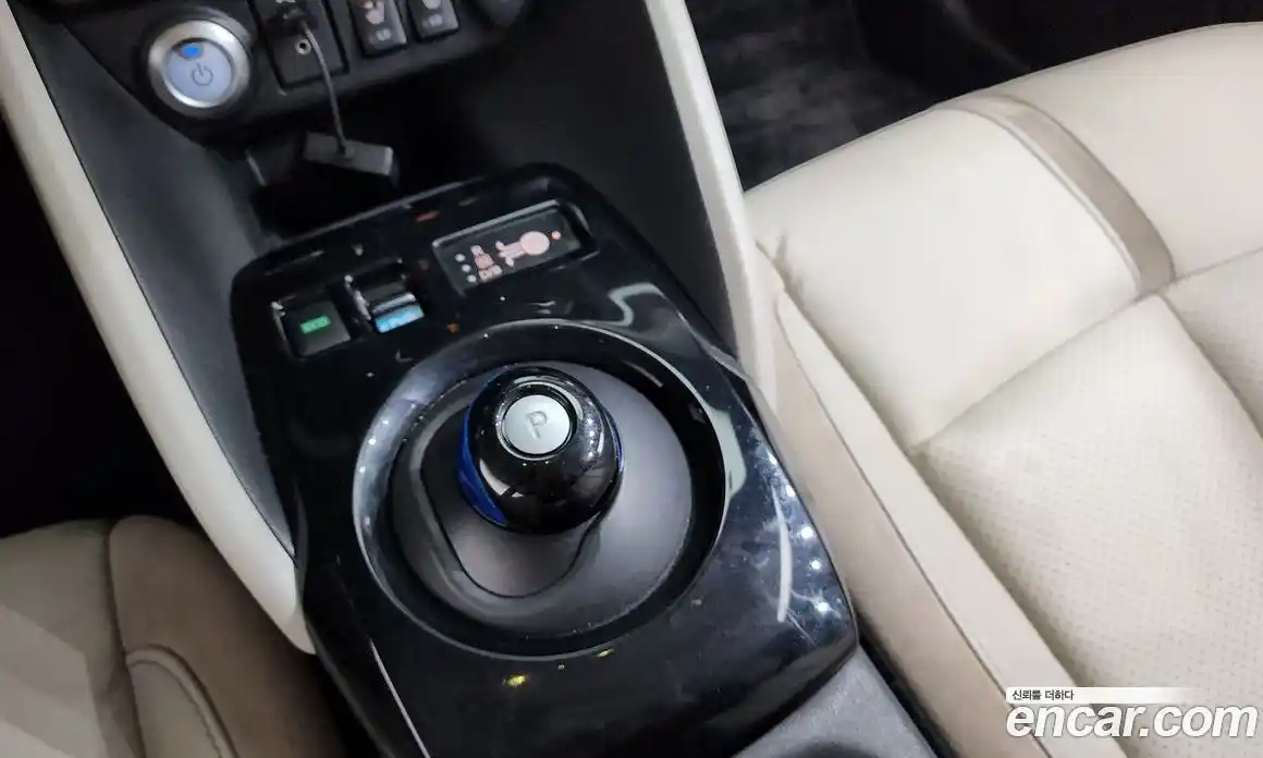 Nissan Leaf 2019 0.1 гидро в Москве № 240226, фото 9
