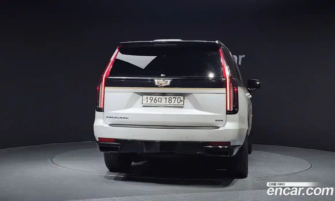 Cadillac Escalade 2021 6.2 гидро в Москве № 256442, фото 4