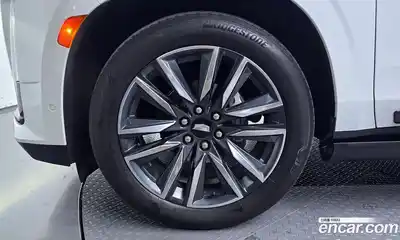 Cadillac Escalade 2022 6.2 гидро в Москве № 256458, миниатюра 5