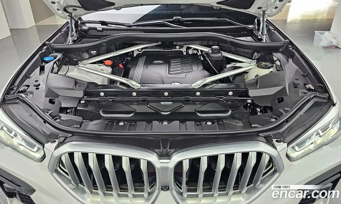BMW X6 2023 3.0 гидро в Москве № 258043, фото 6