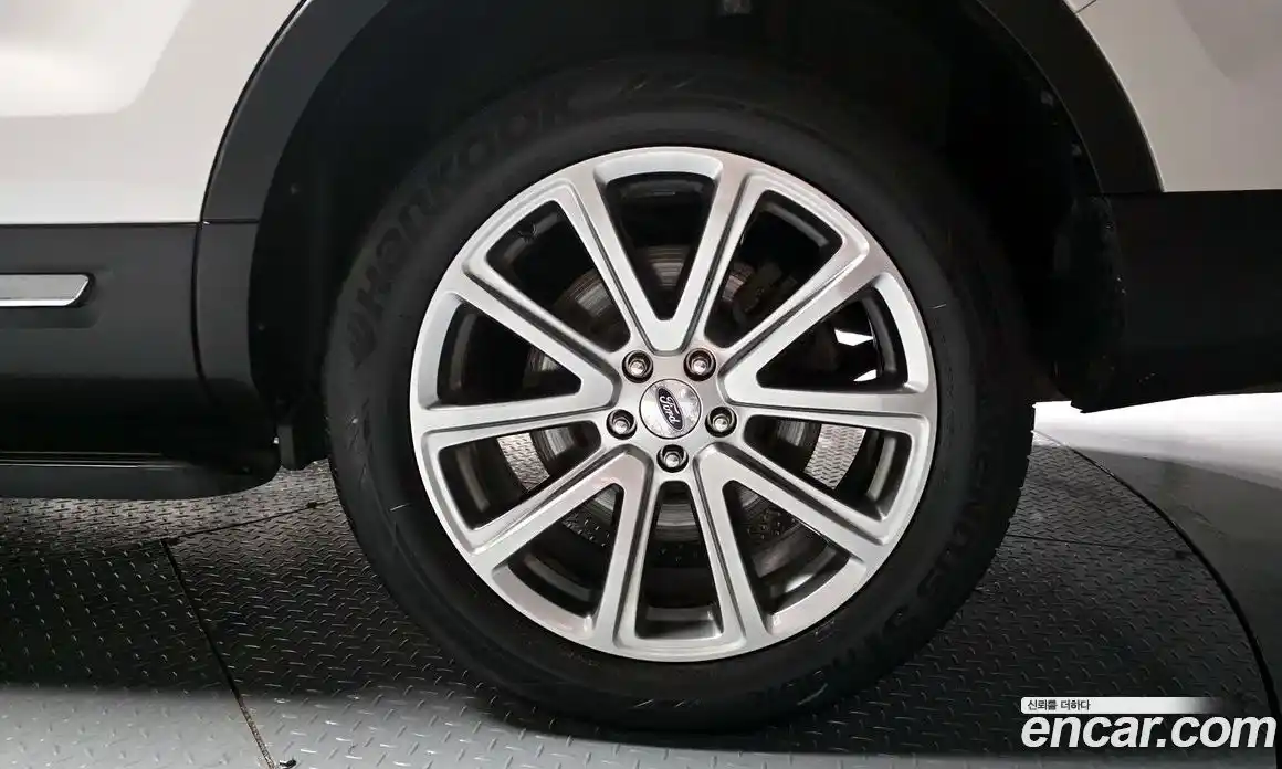 Ford Explorer 2017 2.3 гидро в Москве № 273421, фото 5