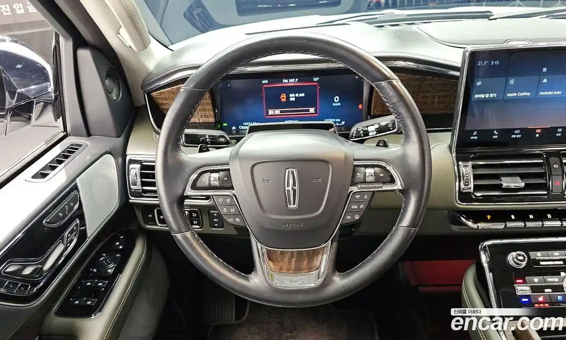 Lincoln Navigator 2023 3.5 гидро в Москве № 282306, фото 13