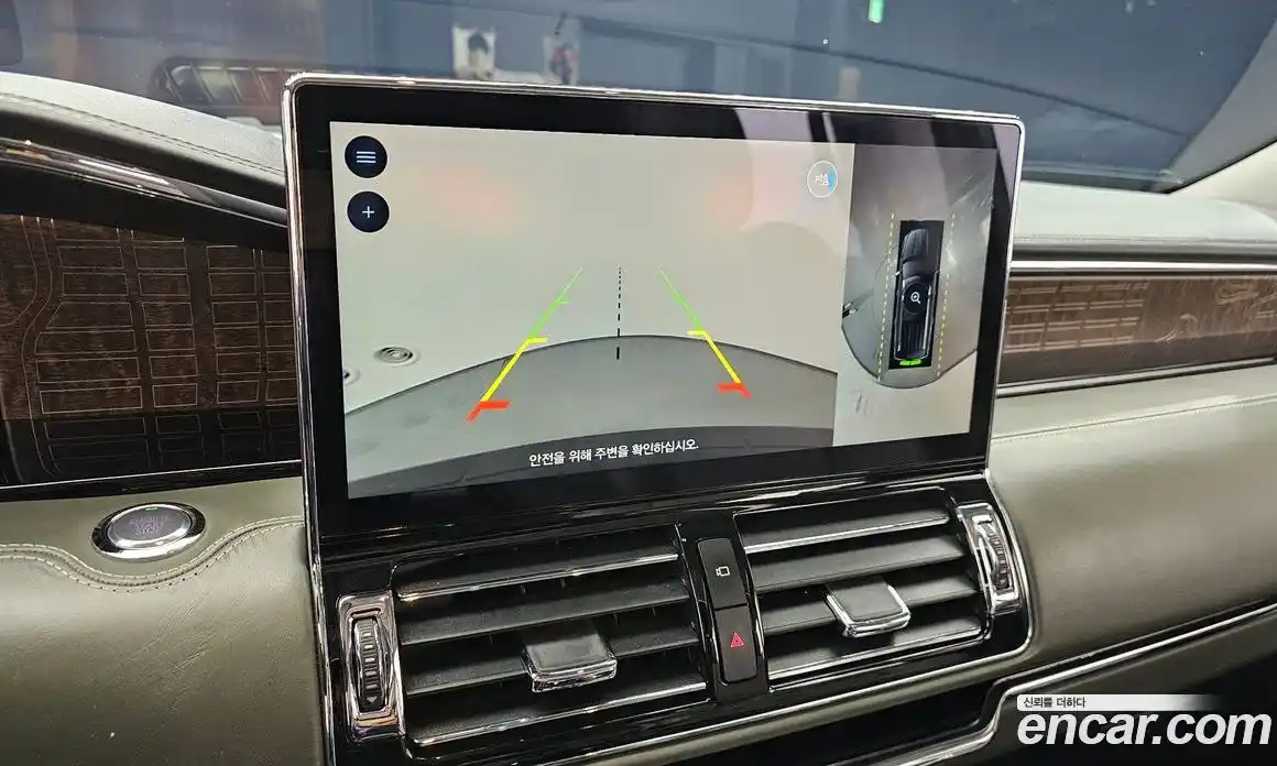 Lincoln Navigator 2023 3.5 гидро в Москве № 282306, фото 17