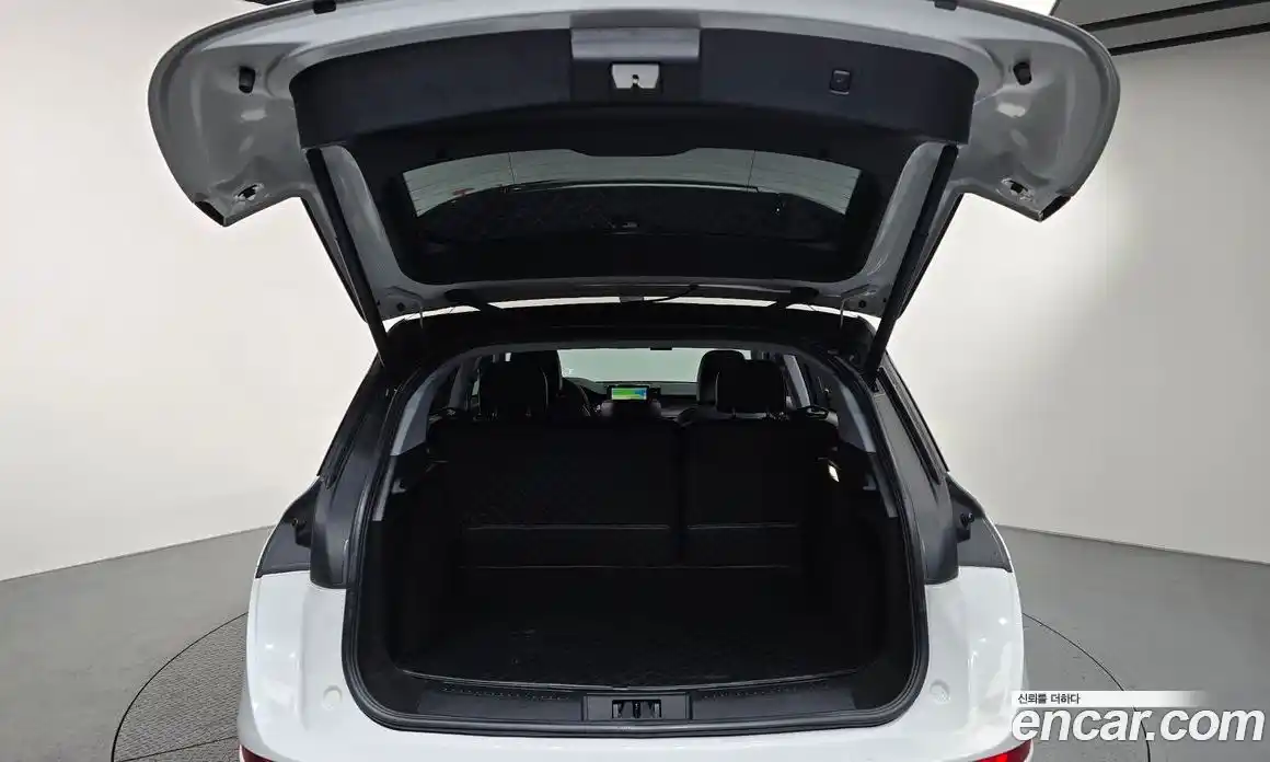 Lincoln Corsair 2021 2.0 гидро в Москве № 303977, фото 20