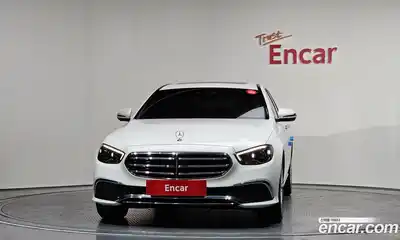Mercedes-Benz E-Class 2022 2.0 гидро, миниатюра 3