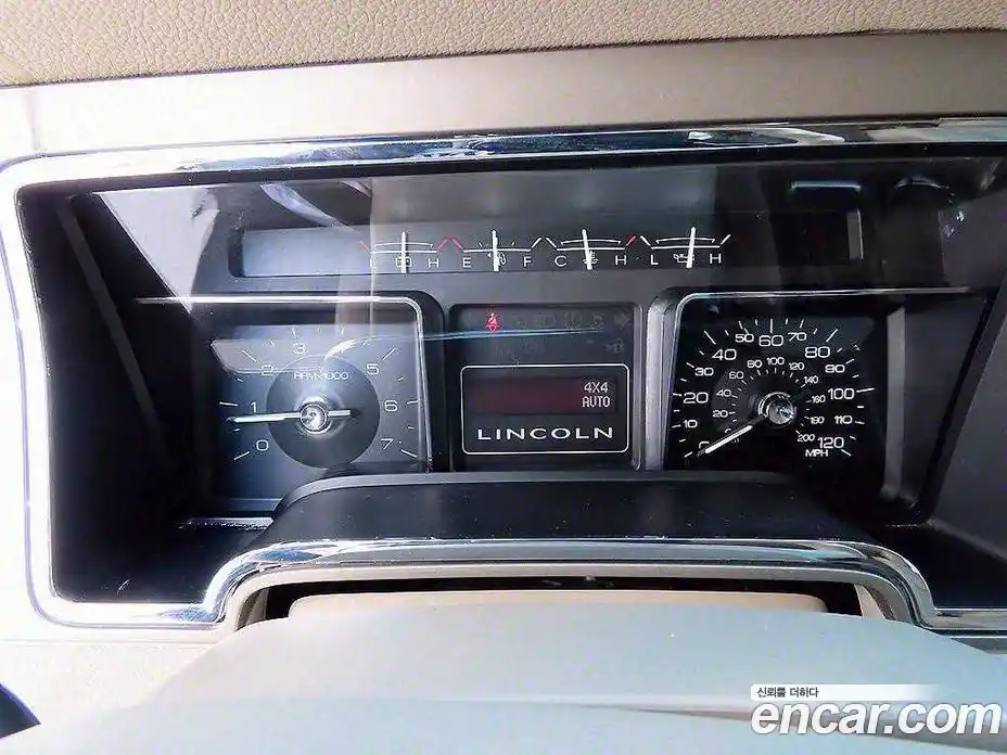 Lincoln Navigator 2014 5.0 гидро в Москве № 314083, фото 9