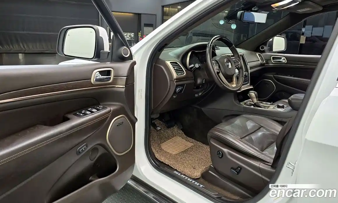 Jeep Cherokee 2016 3.0 гидро в Москве № 318258, фото 11