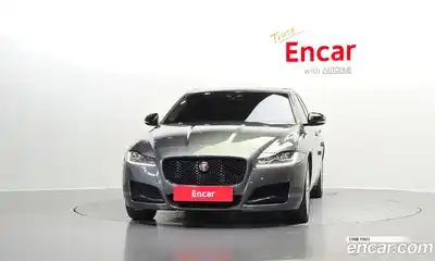 Jaguar XF 2017 2.0 гидро в Москве № 320087, миниатюра 3