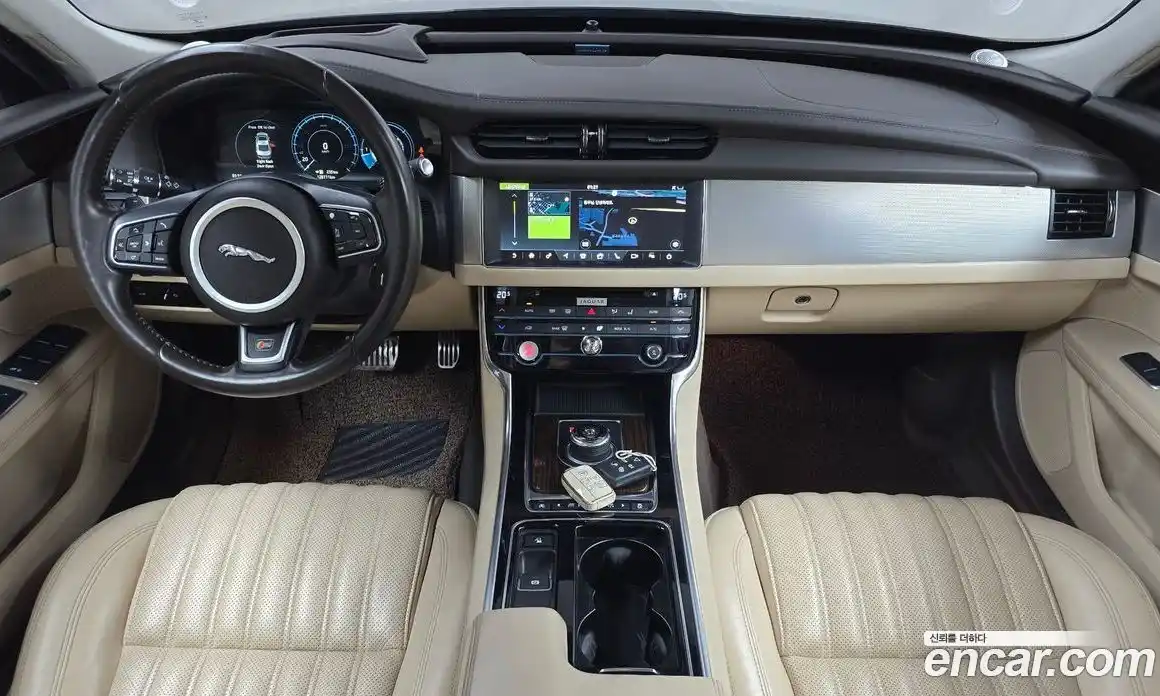 Jaguar XF 2017 2.0 гидро в Москве № 320087, фото 7