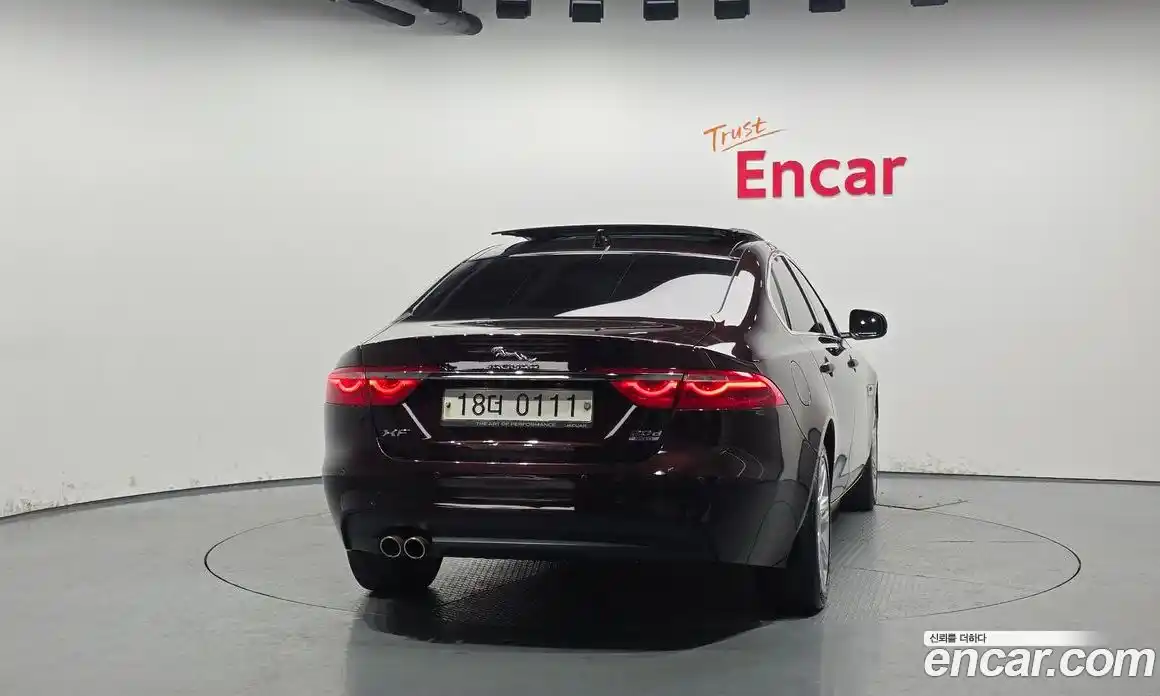 Jaguar XF 2016 2.0 гидро в Москве № 335818, фото 4
