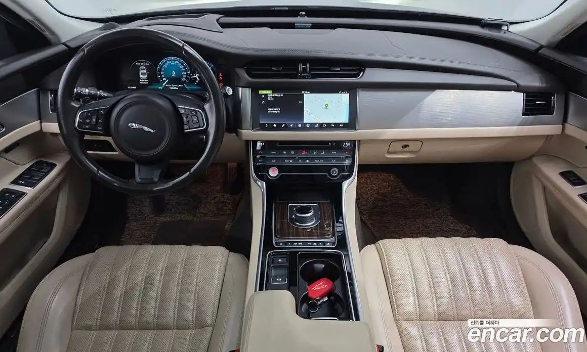Jaguar XF 2016 2.0 гидро в Москве № 335818, фото 7