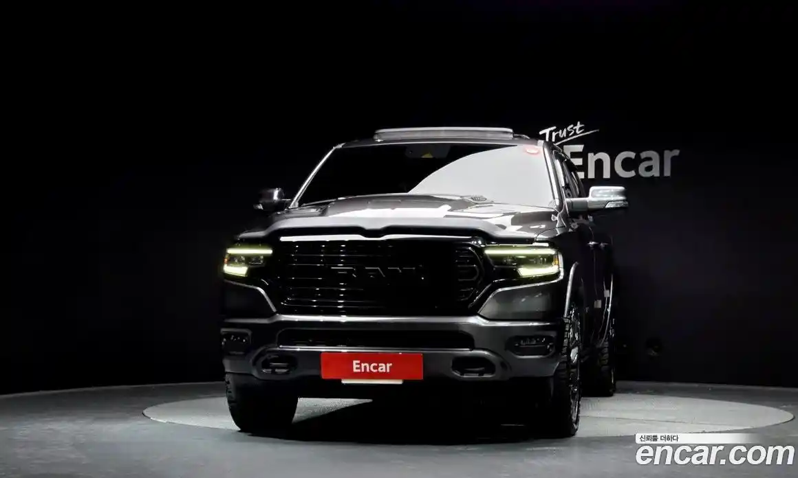 Dodge Ram Pick Up 2021 5.7 гидро в Москве № 402676, фото 3