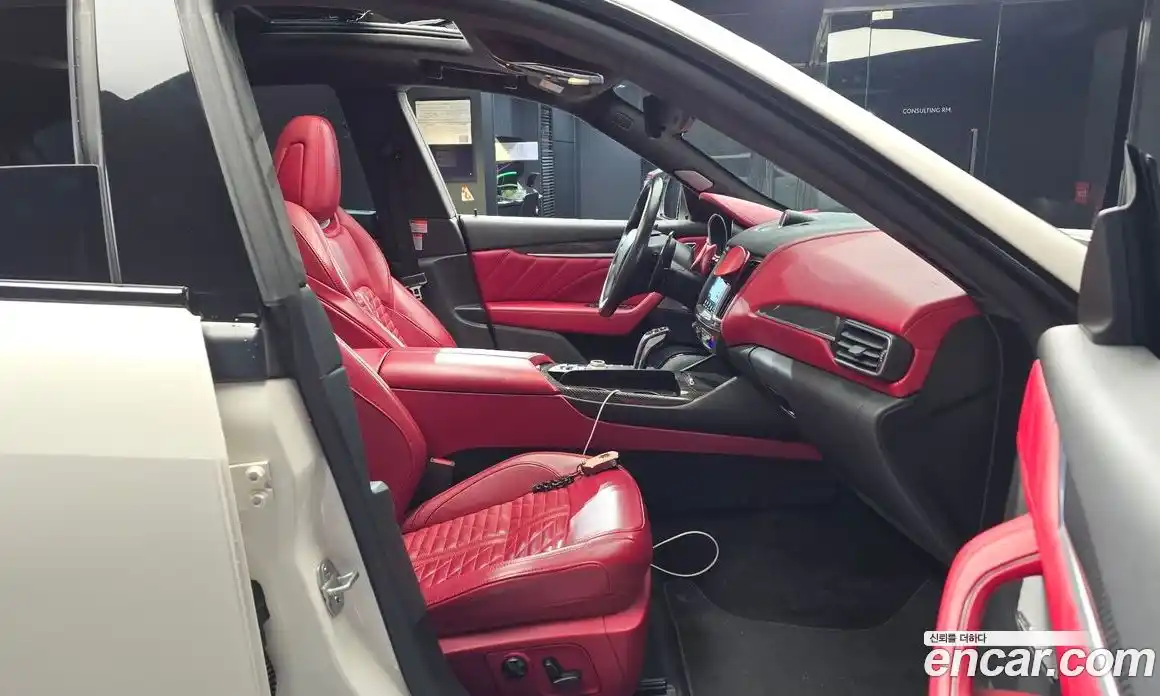 Maserati Levante 2019 3.8 гидро в Москве № 403888, фото 11