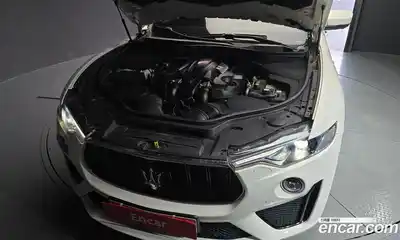 Maserati Levante 2019 3.8 гидро в Москве № 403888, миниатюра 6