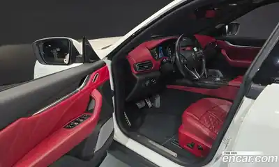 Maserati Levante 2019 3.8 гидро в Москве № 403888, миниатюра 10