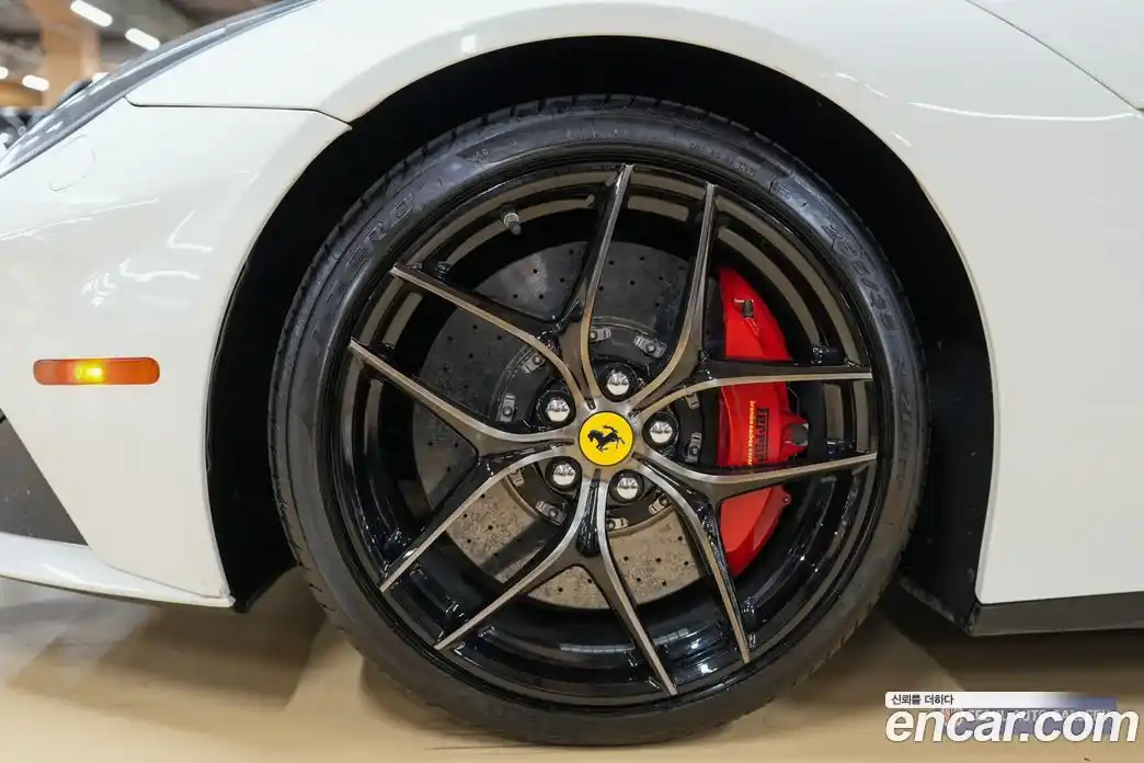 Ferrari F12 Berlinetta 2014 6.3 гидро в Москве № 433772, фото 19