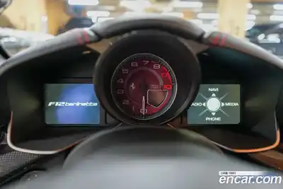 Ferrari F12 Berlinetta 2014 6.3 гидро в Москве № 433772, миниатюра 8