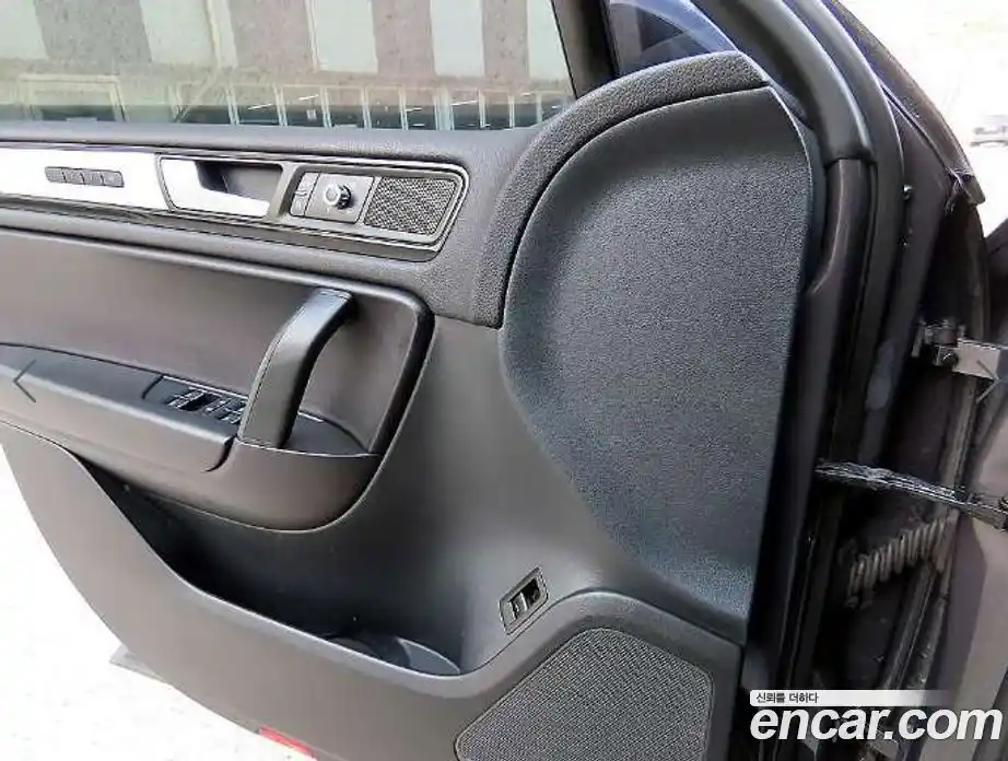 Volkswagen Touareg 2012 3.0 гидро в Москве № 472412, фото 13