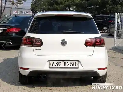 Volkswagen Golf 2011 2.0 гидро в Москве № 472579, миниатюра 4