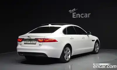 Jaguar XF 2018 2.0 гидро в Москве № 500232, миниатюра 2