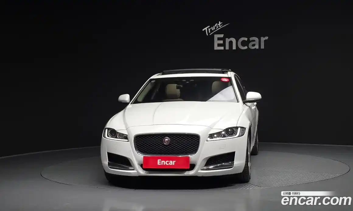 Jaguar XF 2018 2.0 гидро в Москве № 500232, фото 3