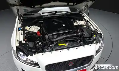 Jaguar XF 2018 2.0 гидро в Москве № 500232, миниатюра 6