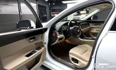 Jaguar XF 2018 2.0 гидро в Москве № 500232, миниатюра 10