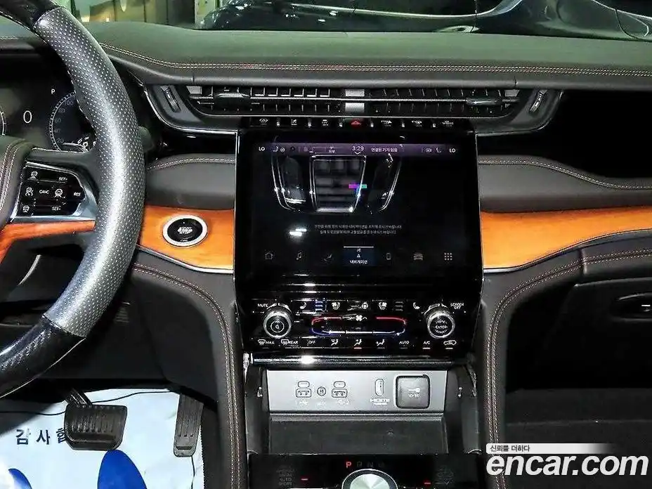 Jeep Cherokee 2023 3.6 гидро в Москве № 522428, фото 11